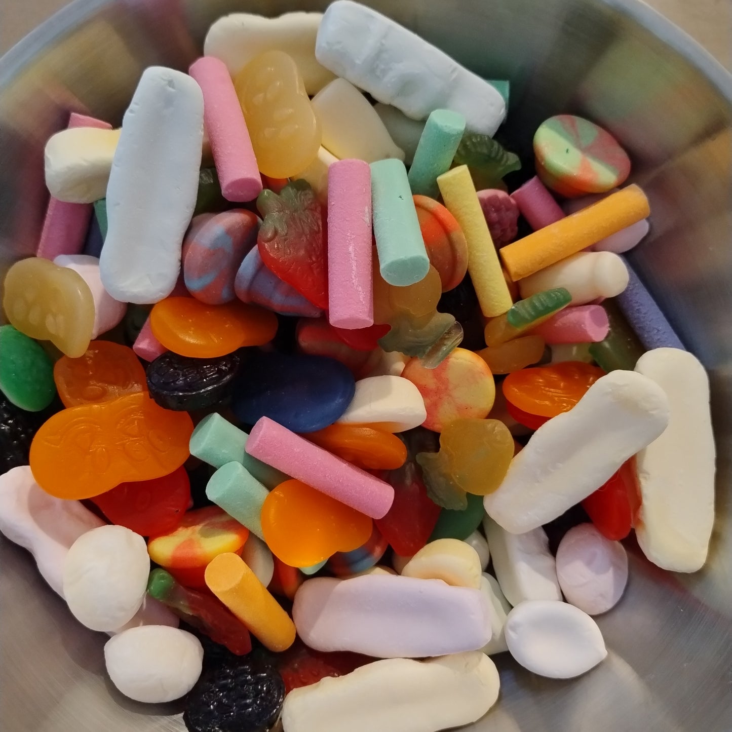 Mystery Kiwi Candy Pick ‘n Mix A Surprise Blend of NZ Favourites – Packed Fresh to Order