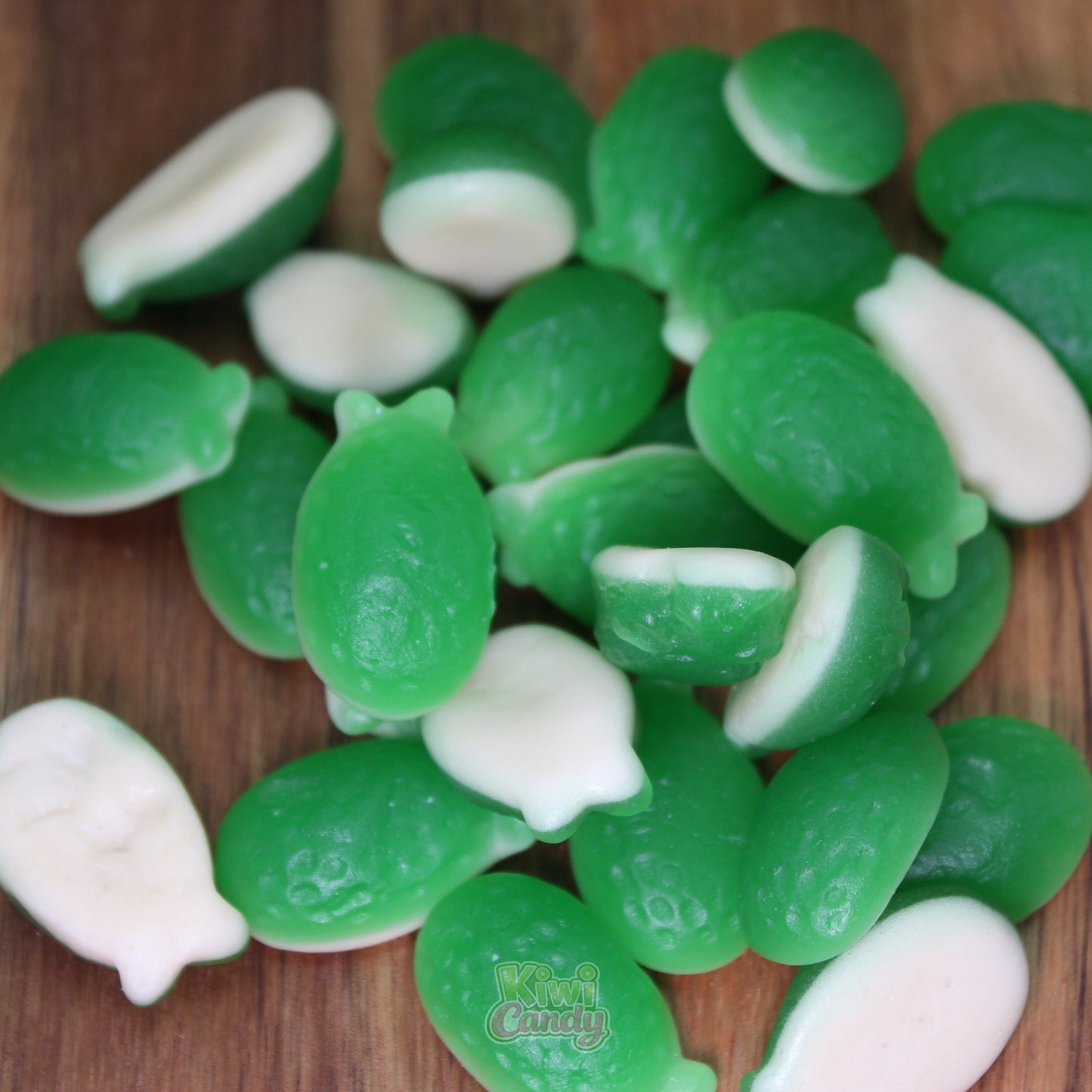 Feijoa & Cream Lollies Creamy, Fruity Kiwi Favourite with a Unique Tropical Twist!