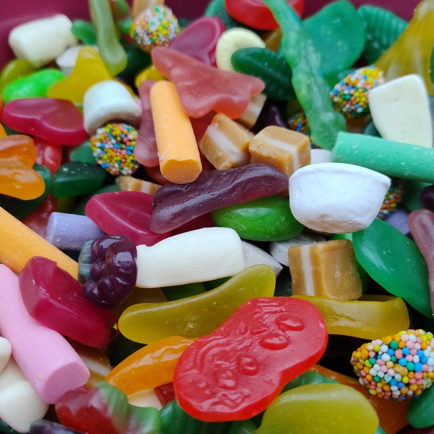 Build Your Own Kiwi Candy Mix 500g of Your Favourite NZ Lollies – Packed Fresh to Order!
